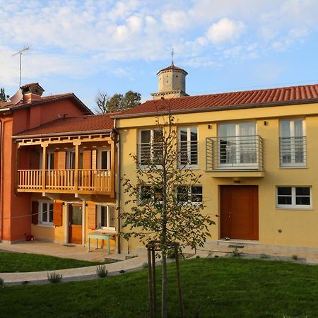 Hotel Casa Lenka à Malchina Extérieur photo