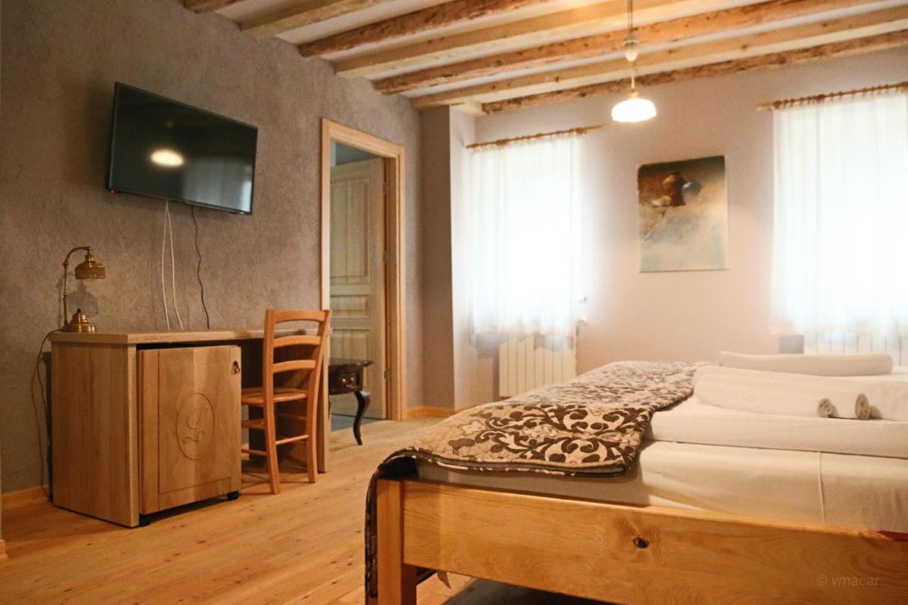Hotel Casa Lenka à Malchina Extérieur photo