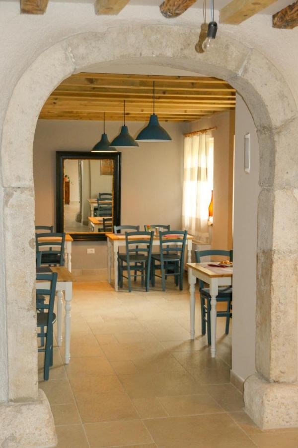 Hotel Casa Lenka à Malchina Extérieur photo